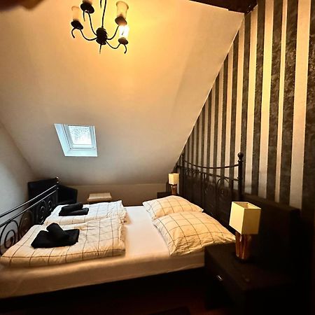 Adam'S Hostel - Self Check-In & Only Private Rooms Дюссельдорф Экстерьер фото