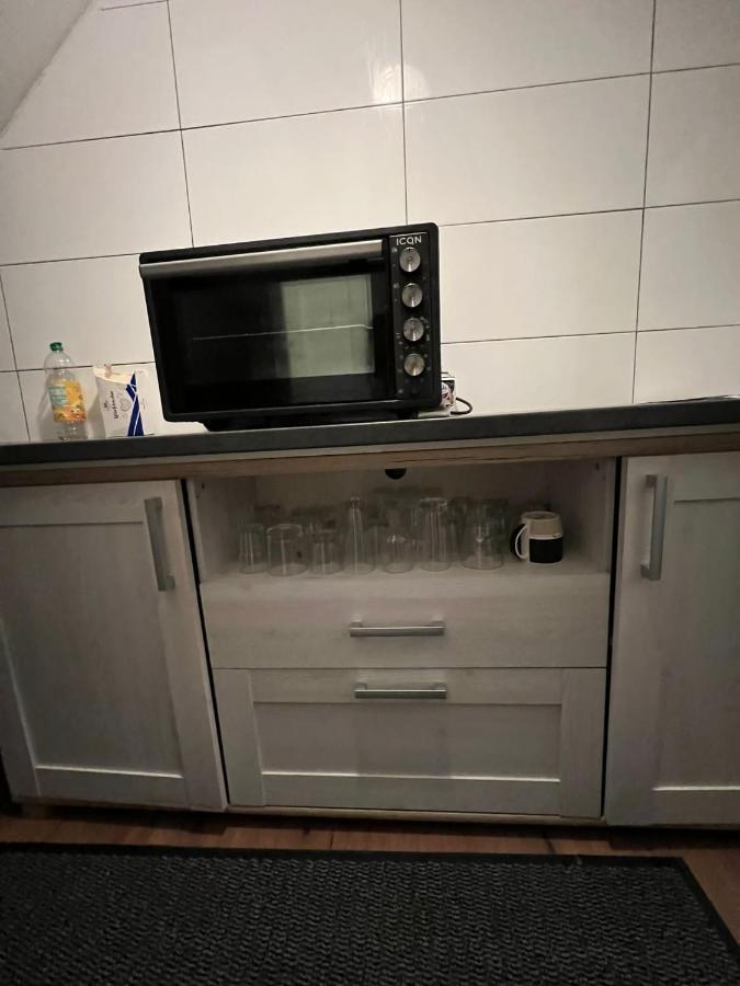 Adam'S Hostel - Self Check-In & Only Private Rooms Дюссельдорф Экстерьер фото