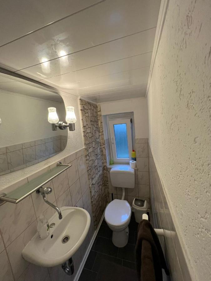 Adam'S Hostel - Self Check-In & Only Private Rooms Дюссельдорф Экстерьер фото